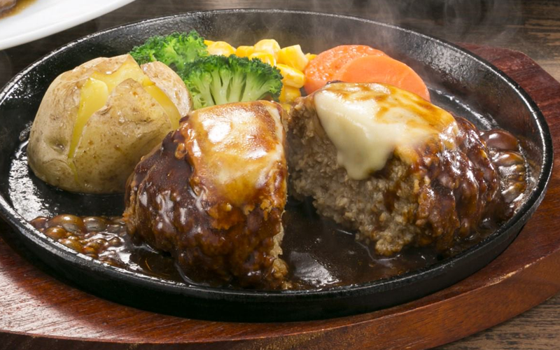 肉厚ハンバーグ